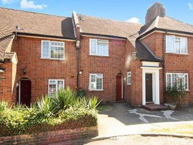 House for sale in London Borough of Ealing, Greenford