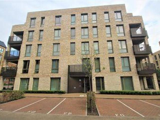 House for sale in Edgware, Greater London