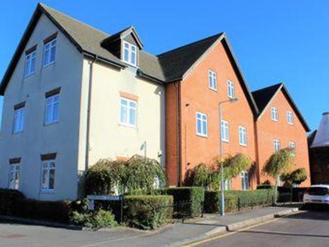 House for sale in Fole, Surrey