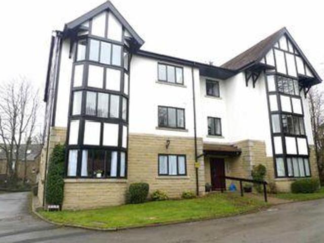 House for sale in Charlesworth, East Midlands