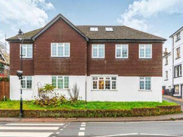 House for sale in Pachesham Park, Surrey