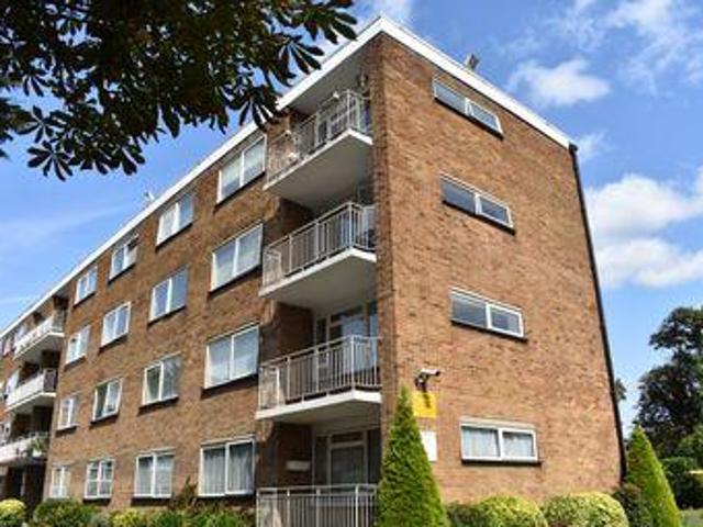 House for sale in London Borough of Ealing, Greenford