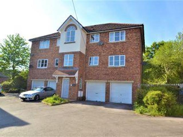 House for sale in Pudsey, West Yorkshire