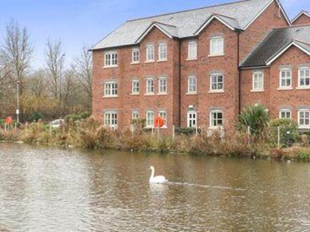 House for sale in Rossmore, Cheshire