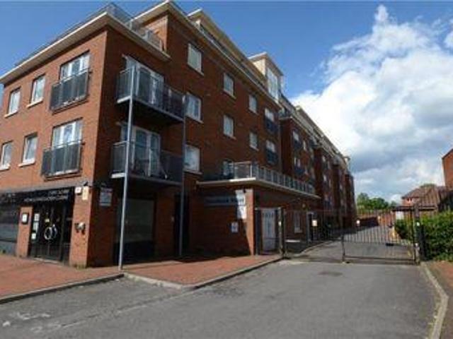 House for sale in Uxbridge, Greater London