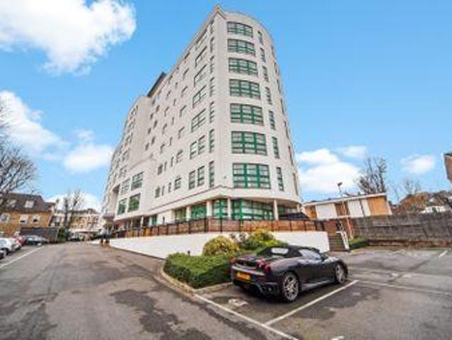 House for sale in Brentford End, Greater London