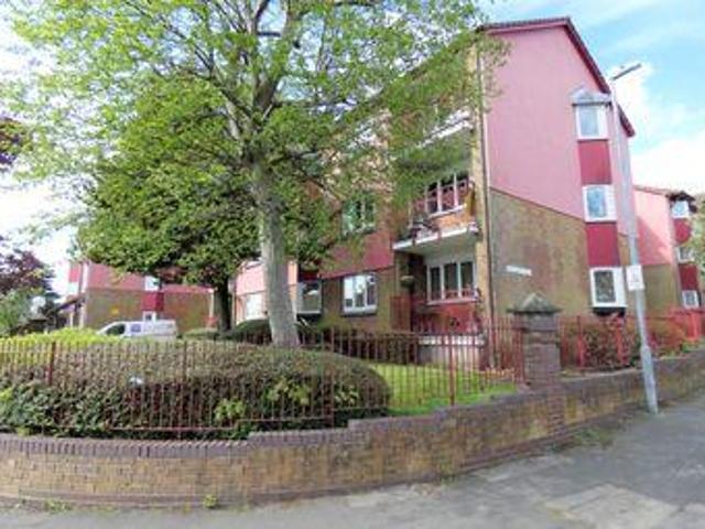 House for sale in Batley, West Yorkshire