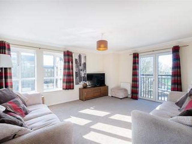 House for sale in Hillview, Surrey