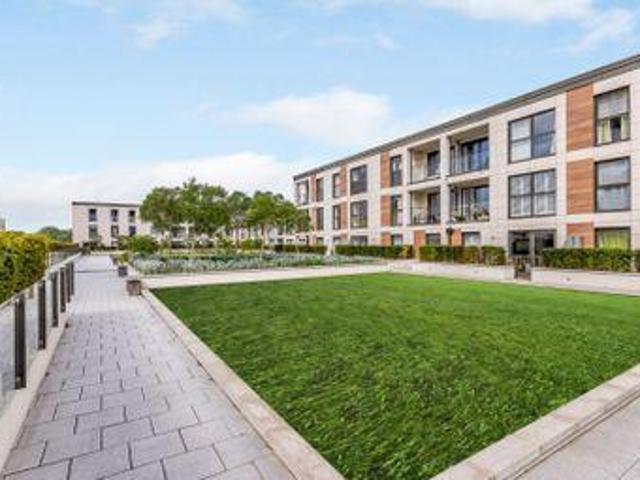 House for sale in Kingston Upon Thames, Greater London
