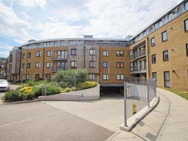 House for sale in Hertford, Colliers End