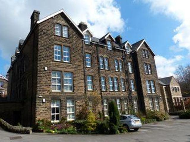 House for sale in Froggatt, East Midlands