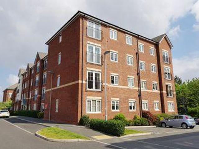 House for sale in Rossmore, Cheshire