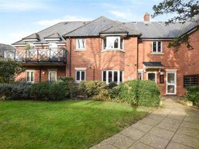 House for sale in Little Stanmore, Greater London