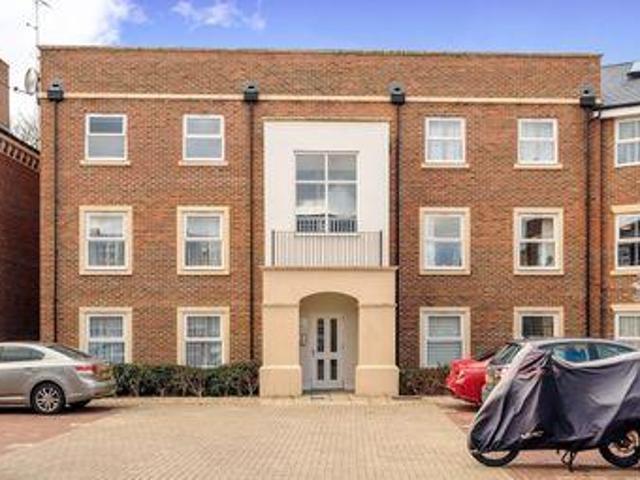 House for sale in Uxbridge, Greater London
