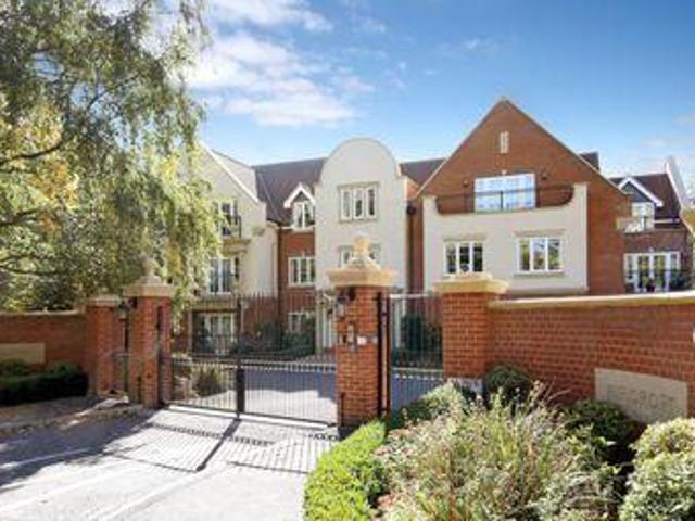 House for sale in Ascot