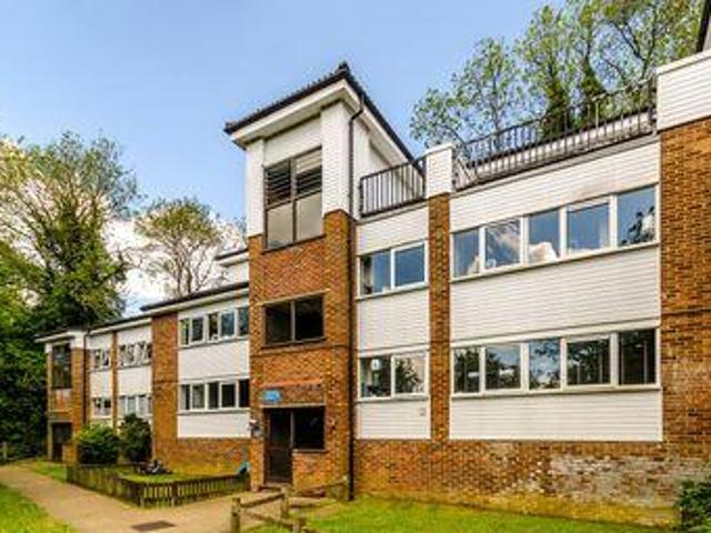 House for sale in The Butts, Kent