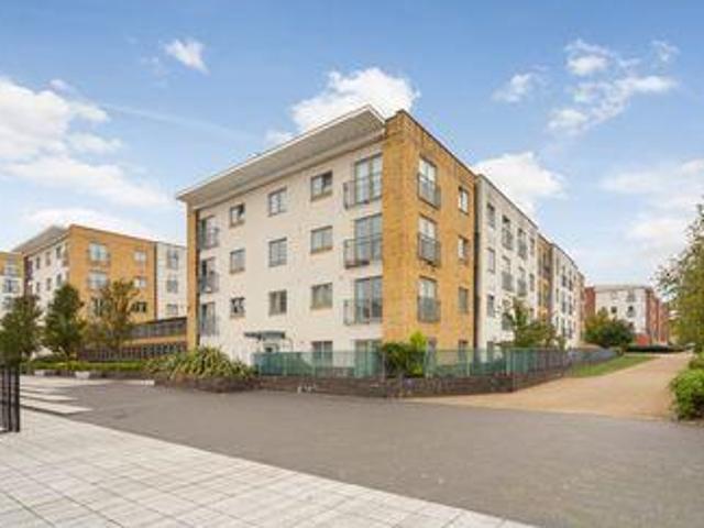 House for sale in Northolt, Greater London