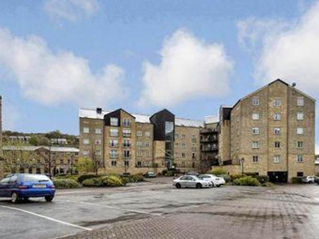 House for sale in Dewsbury, West Yorkshire