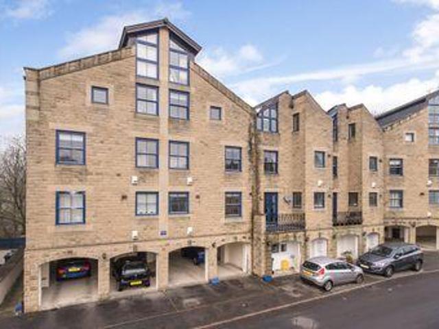 House for sale in Bingley, West Yorkshire