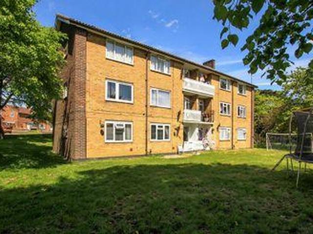 House for sale in Pouchen End, Hertfordshire