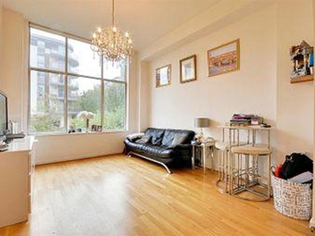 House for sale in Brentford End, Greater London