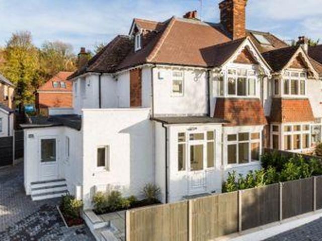 House for sale in Hillview, Surrey