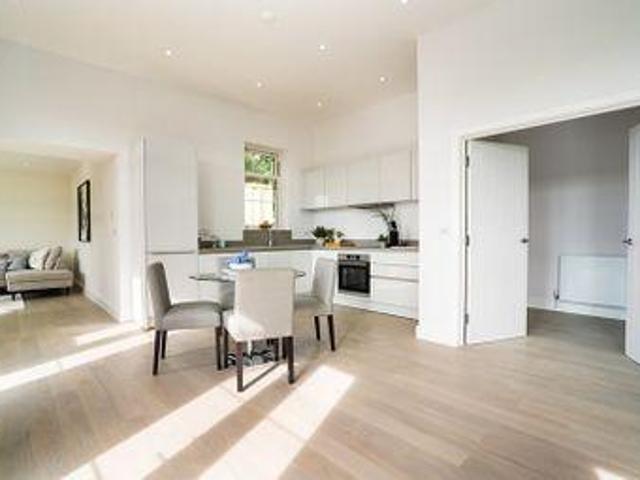 House for sale in Hillview, Surrey
