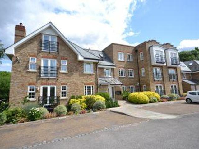 House for sale in Weybridge, Elmbridge