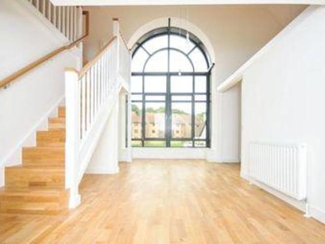 House for sale in Hillview, Surrey