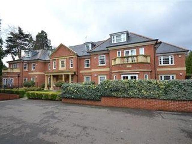 House for sale in Ascot