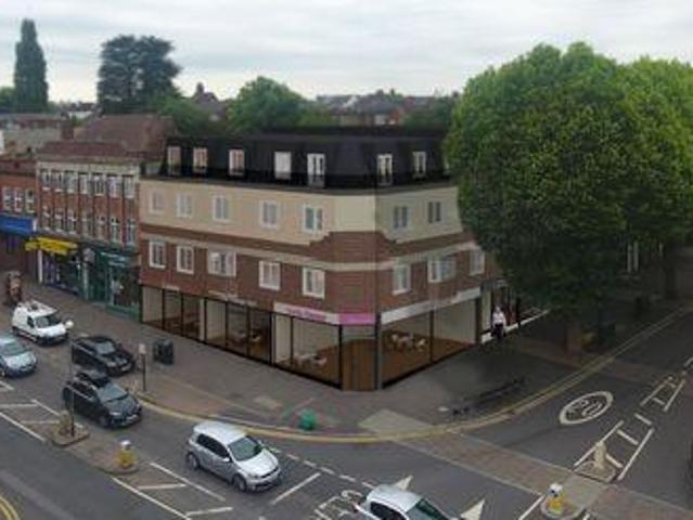 House for sale in Worcester Park, Greater London