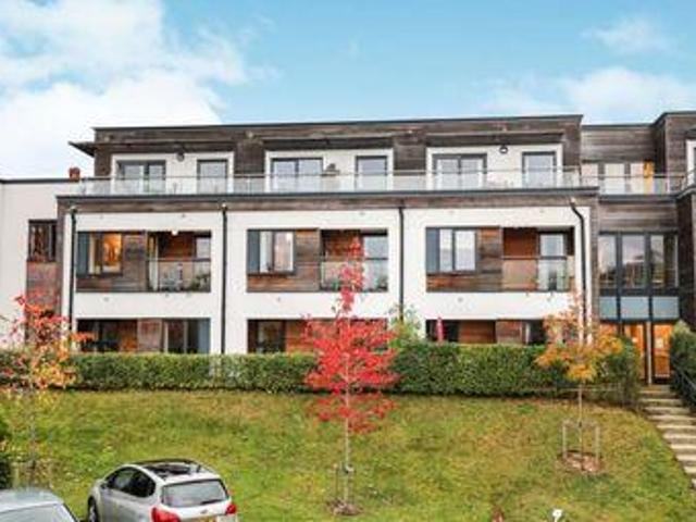 House for sale in Fole, Surrey