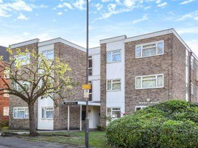 House for sale in Little Stanmore, Greater London