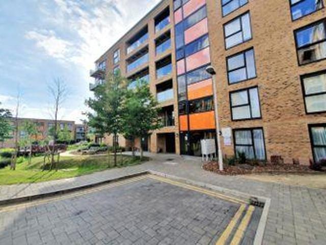 House for sale in Edgware, Greater London