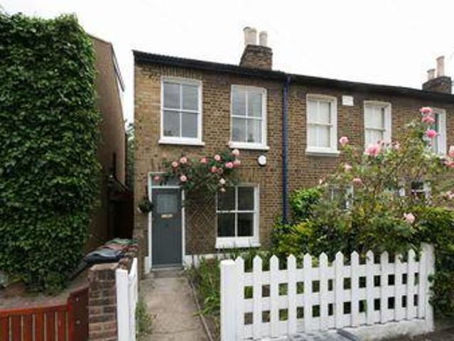 House for rent in Lyons, Greater London