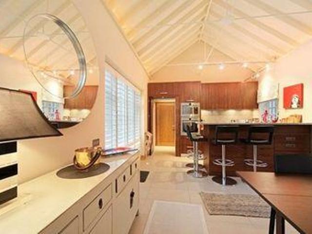 House for rent in Weybridge, Elmbridge