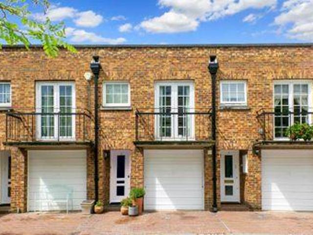 House for rent in Deepcut, Surrey
