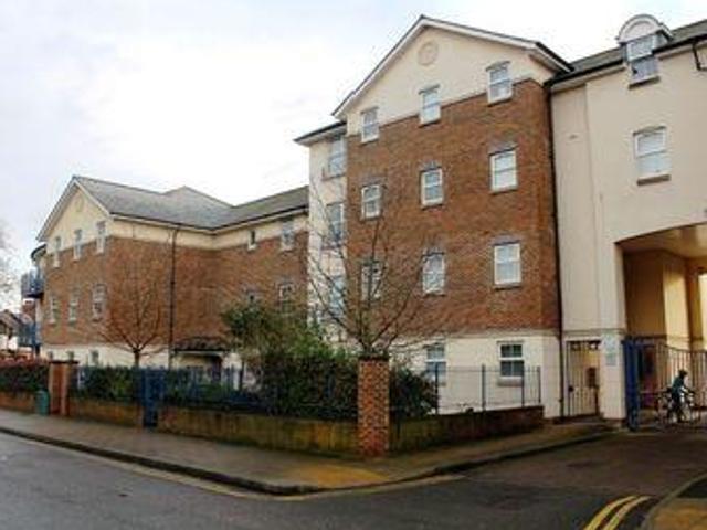 House for rent in Kingston Upon Thames, Greater London