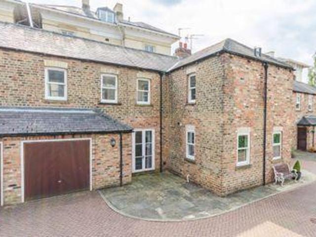 House for rent in High Field, York