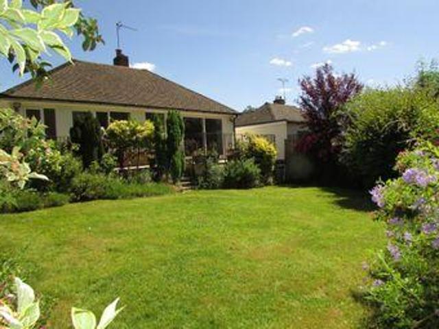 House for rent in Oxted, Hillview