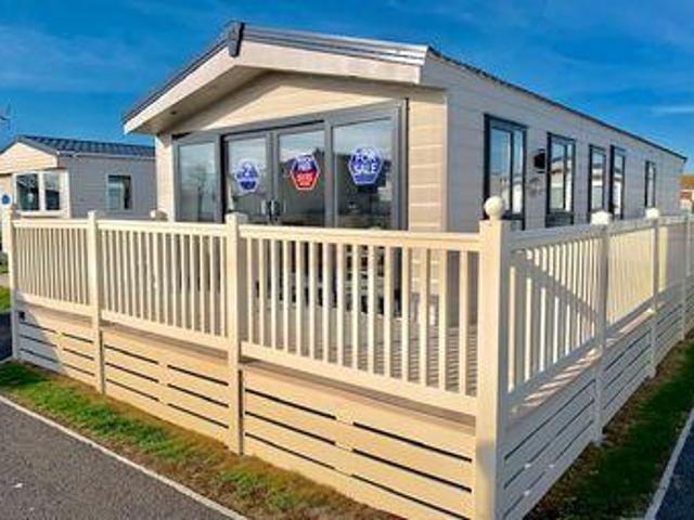 House for sale in Dale Hill, Essex