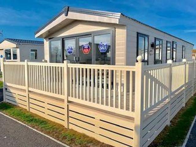 House for sale in Dale Hill, Essex