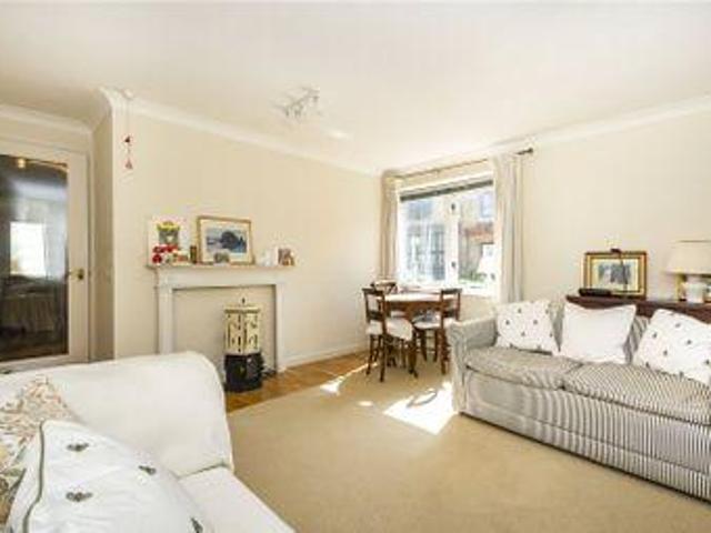 House for sale in Deepcut, Surrey