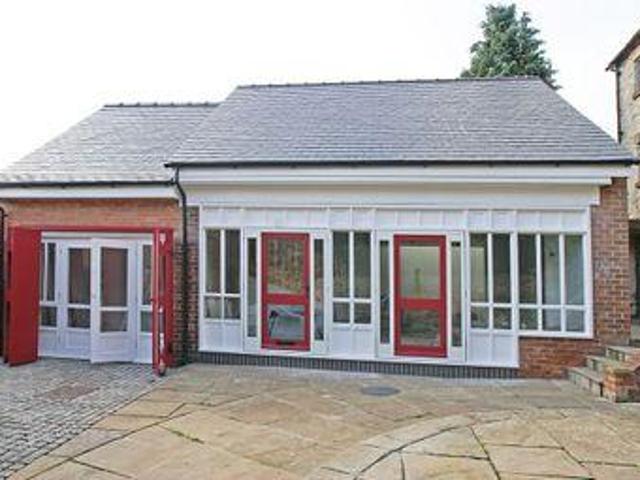House for sale in Froggatt, East Midlands