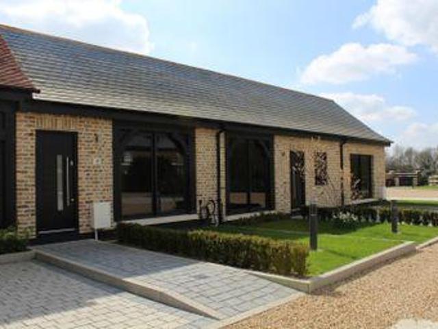 House for sale in South Ockendon, Essex