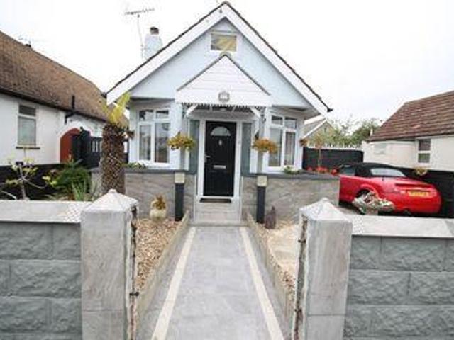 House for sale in Dale Hill, Essex