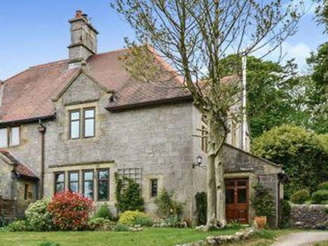 House for sale in Froggatt, East Midlands