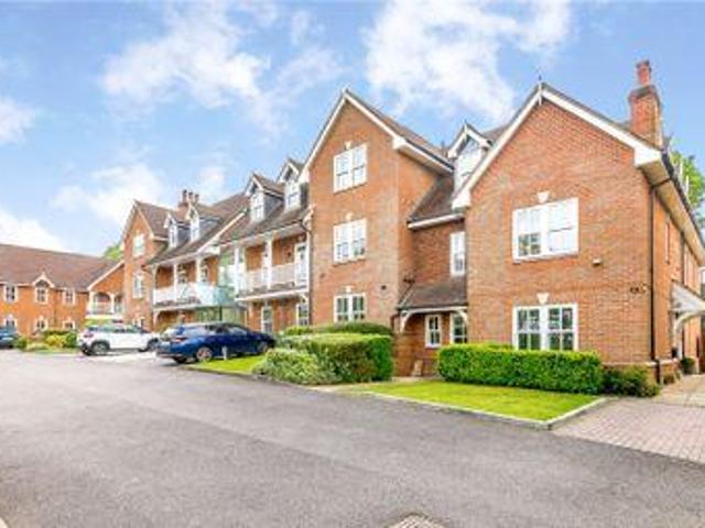 House for sale in Hart, Hampshire