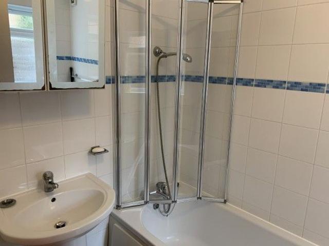 Room for rent in Newtown, Reading