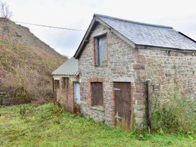 House for sale in Ammanford, Wales